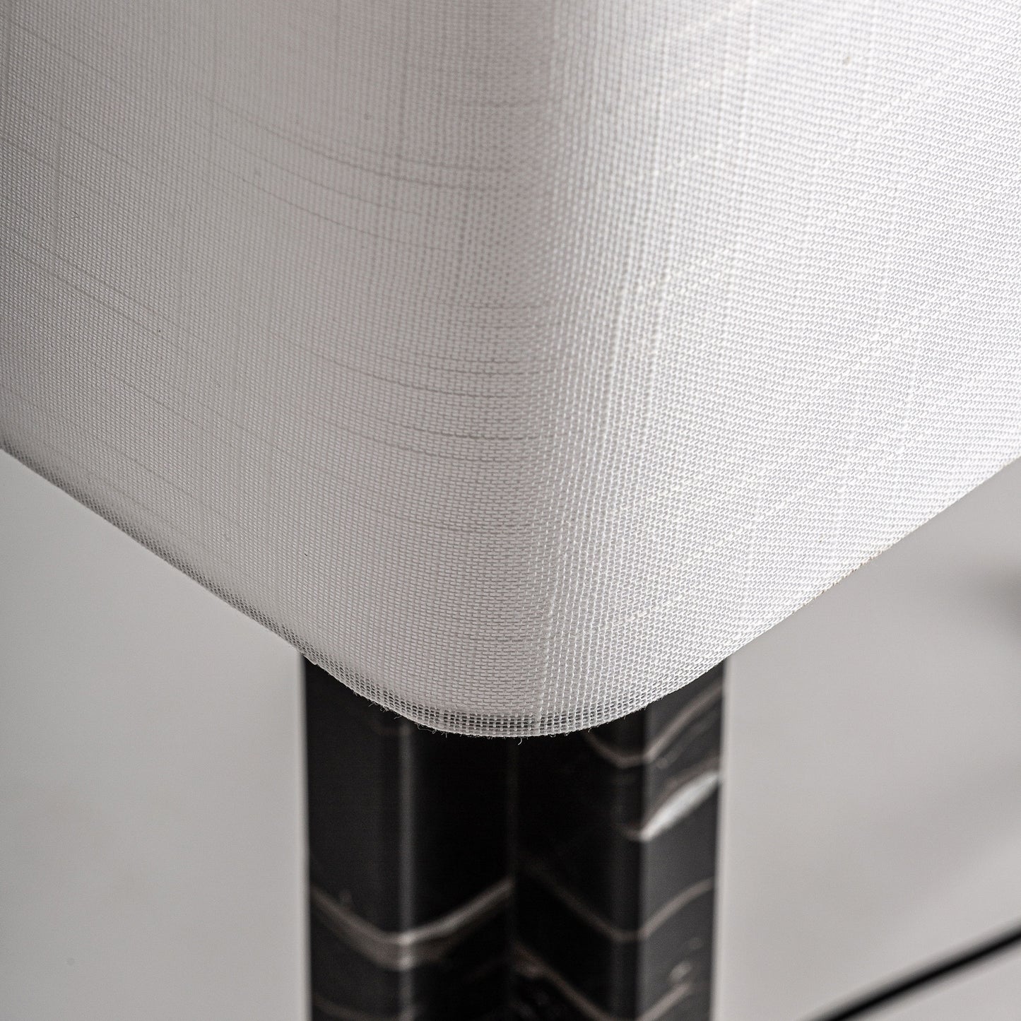 Lampe de salon marbre